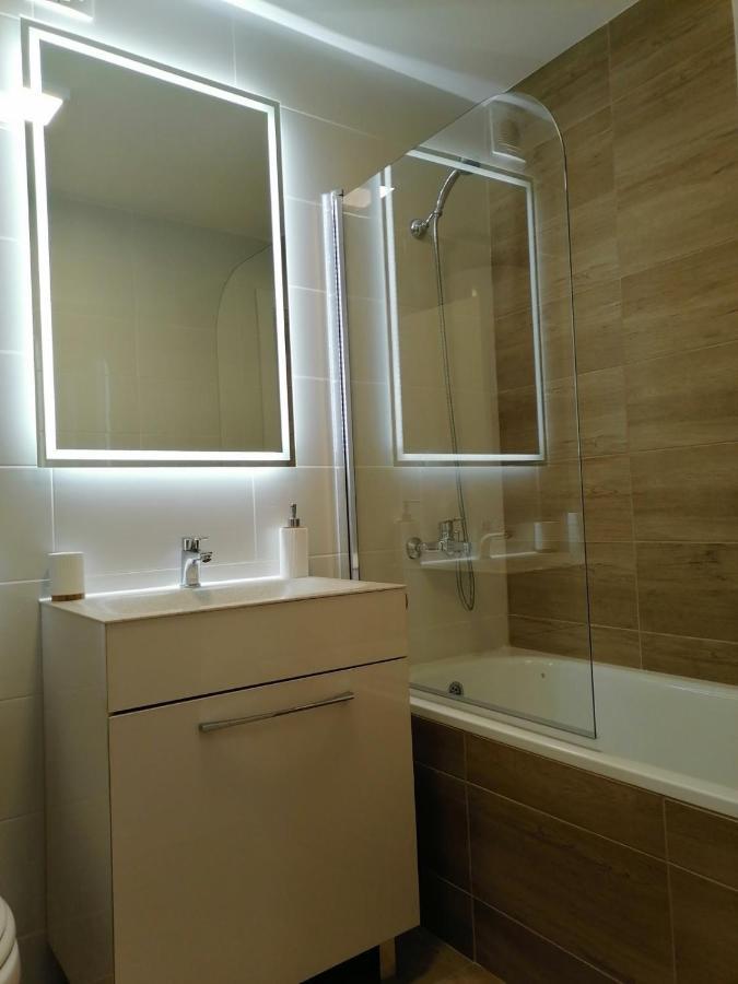 Apartamento Carmen deluxe Novi Sad Exterior foto