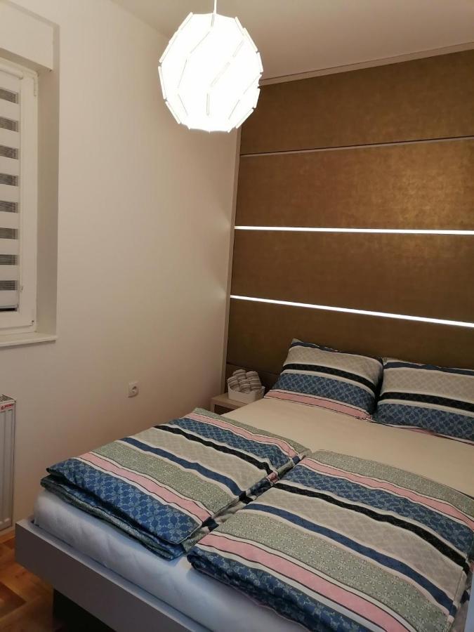 Apartamento Carmen deluxe Novi Sad Exterior foto